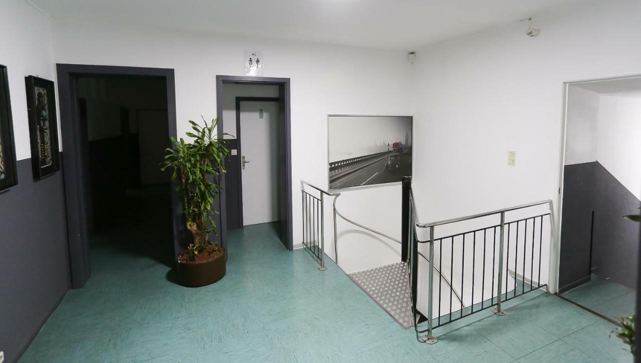 Enna-Zimmervermietung Hamburgo Exterior foto